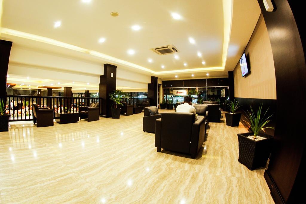 Alpha Hotel Pekanbaru Dış mekan fotoğraf