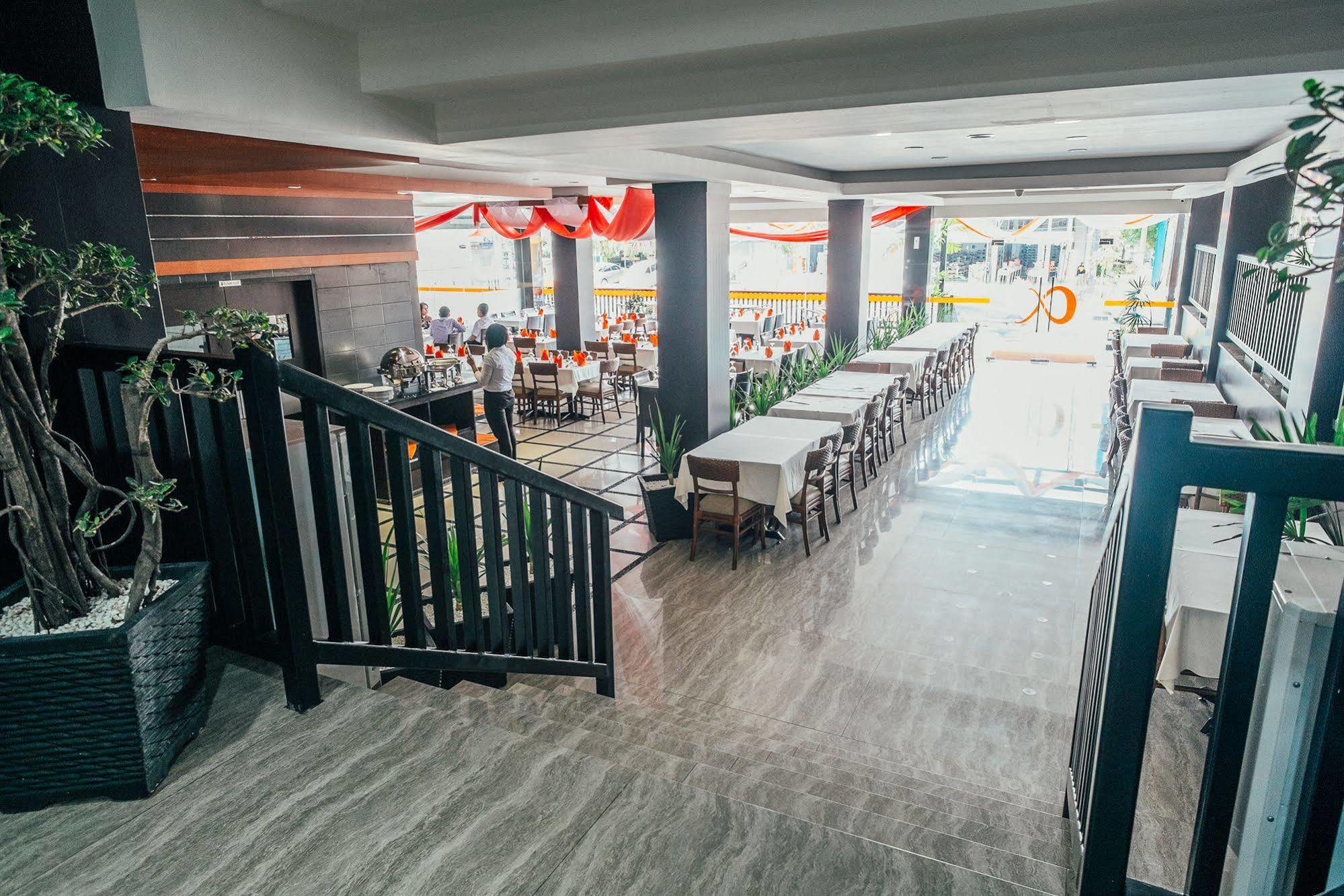 Alpha Hotel Pekanbaru Dış mekan fotoğraf