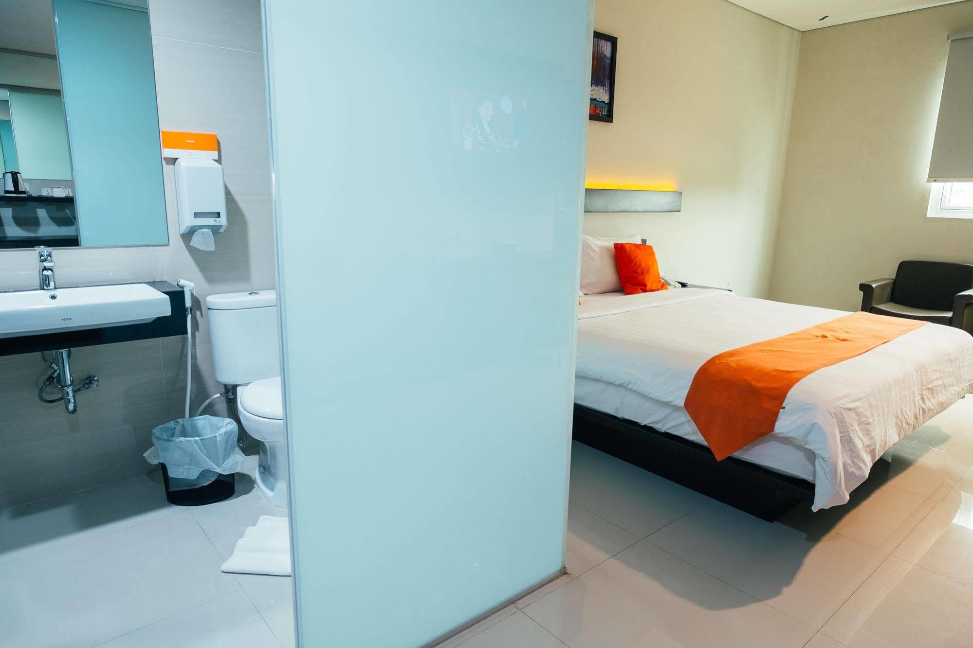 Alpha Hotel Pekanbaru Dış mekan fotoğraf